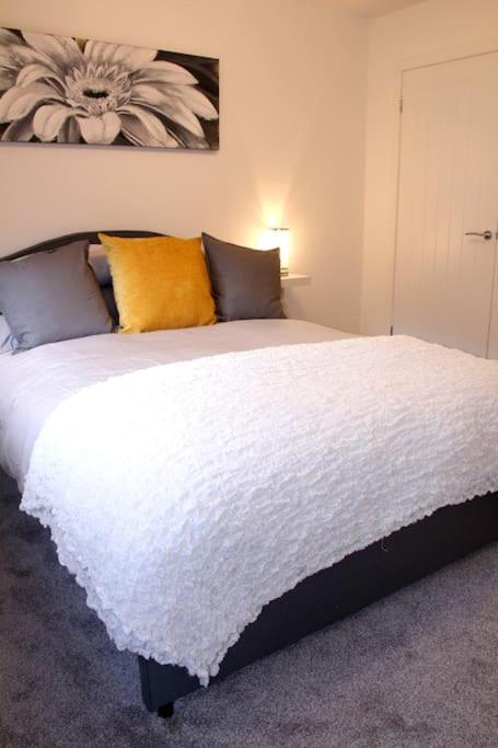 Premium Ground Floor Apartment, Near Fort William Town Centre Eksteriør billede